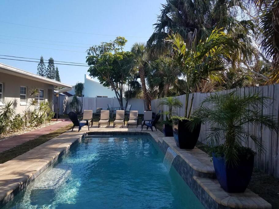 Bahamian Cottage - Heated Pool Walk To The Beach Cocoa Beach Exterior photo