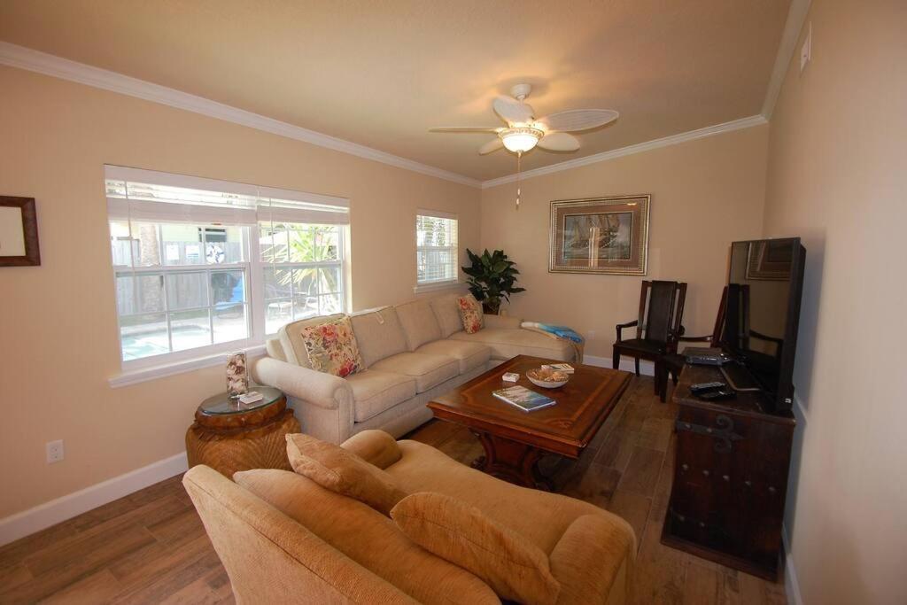 Bahamian Cottage - Heated Pool Walk To The Beach Cocoa Beach Exterior photo